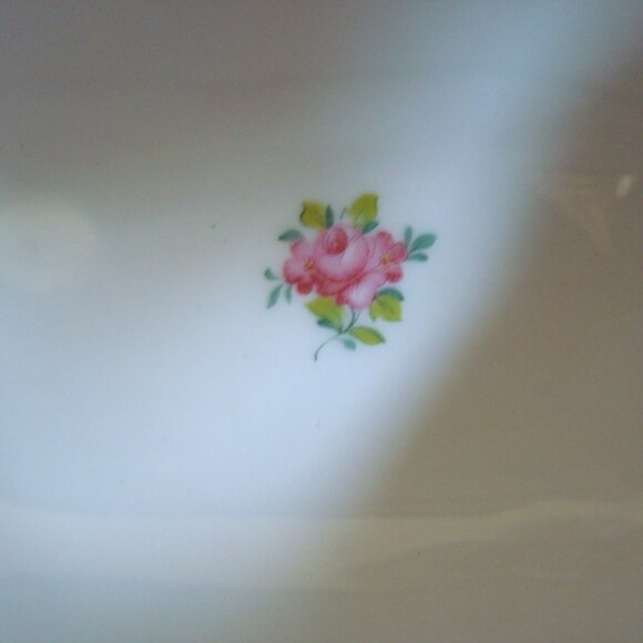 PARIS ROYAL Vintage Egg Ceramic Trinket Box - Picture 5 of 8